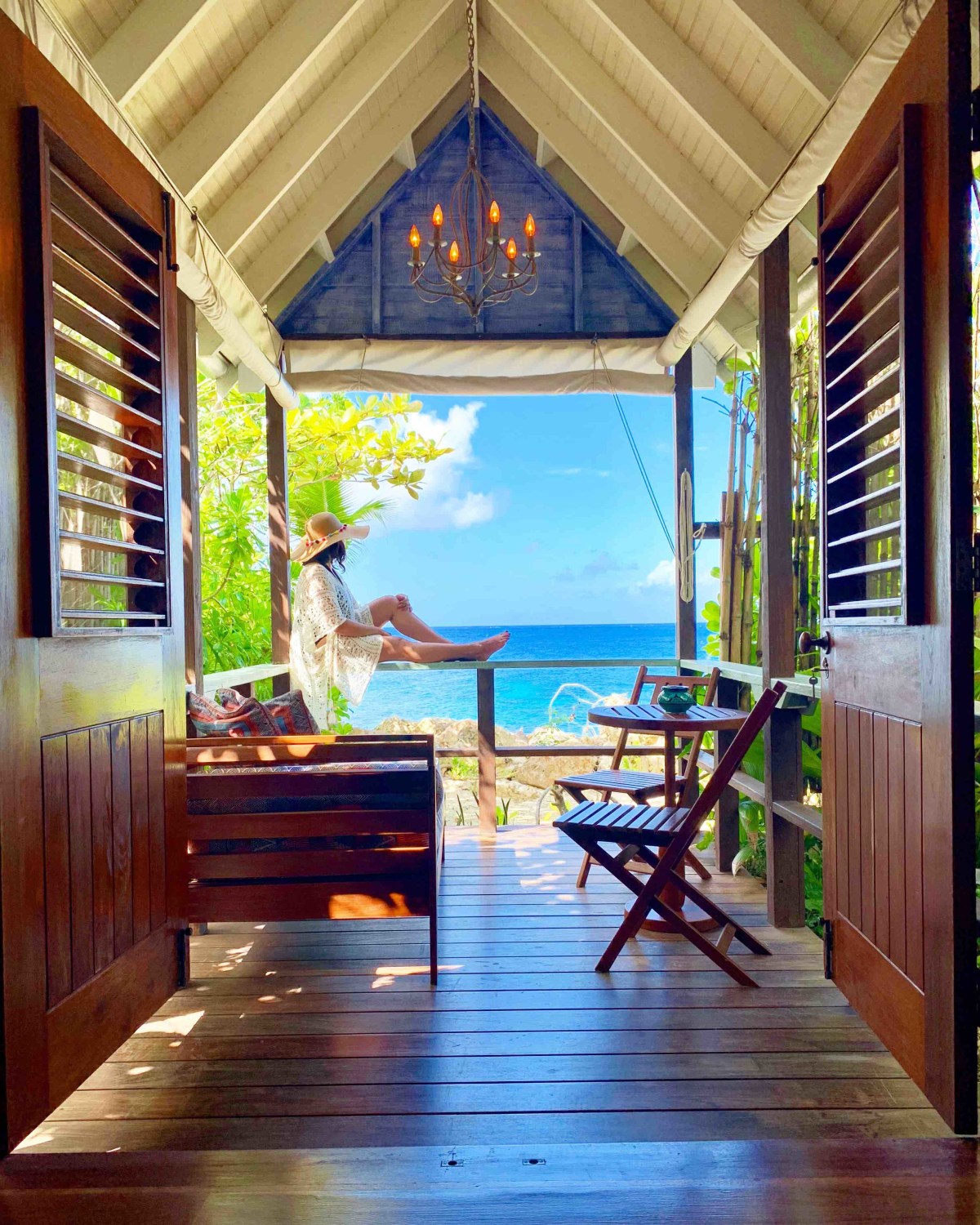 Beach hut