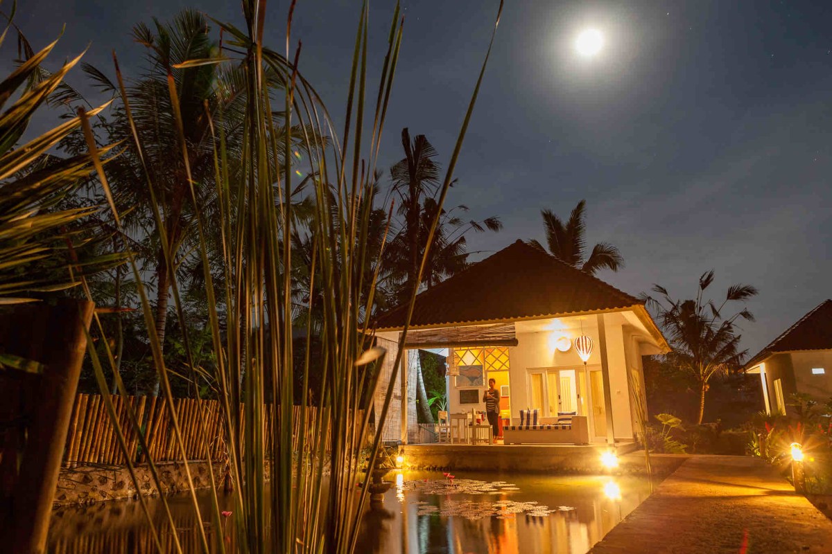 Under the moonlight… Our first night in Sidemen.