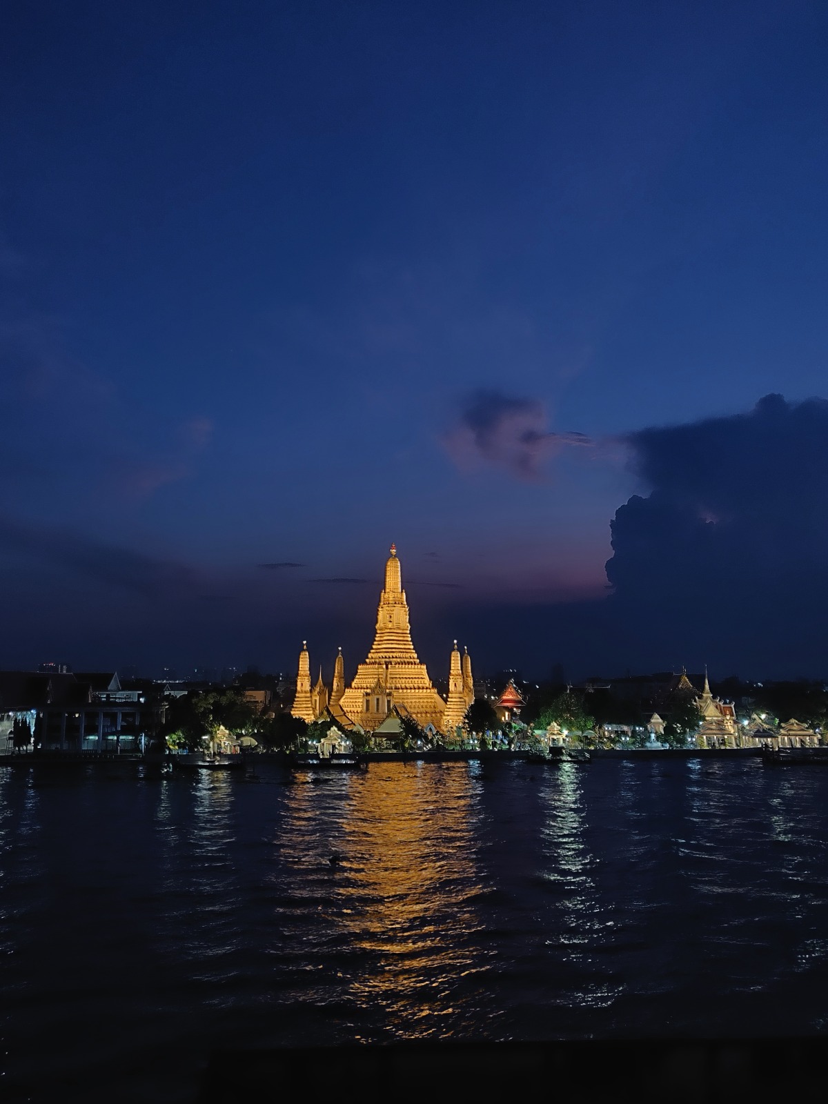 Wat arun blue hour views