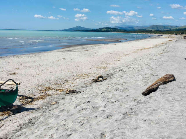 Liwliwa beach