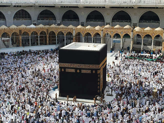 Learning Opportunities During Umrah For Kids