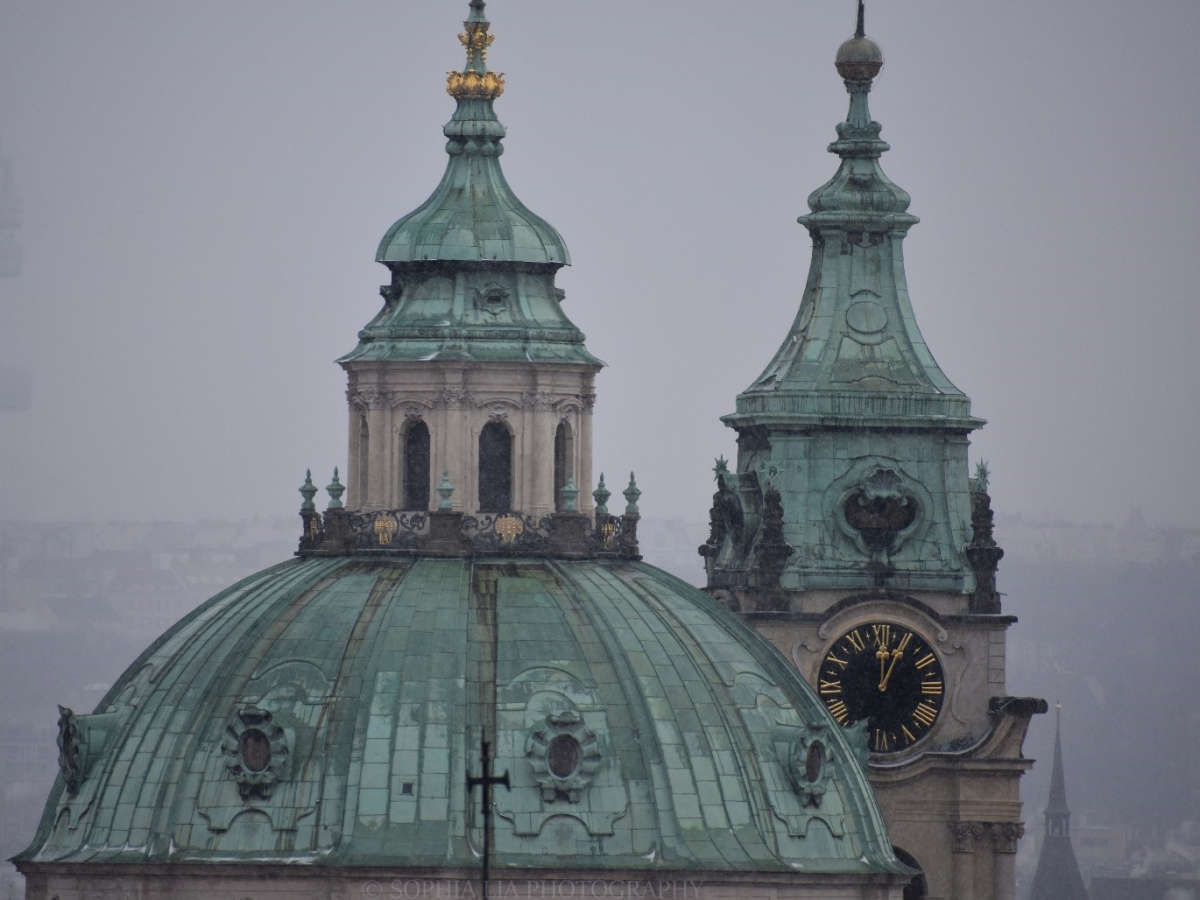 How to Explore Prague in the Winter