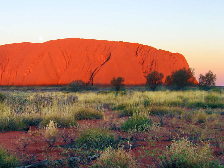 Australia: A Diverse Landscape from Reef to Red Desert