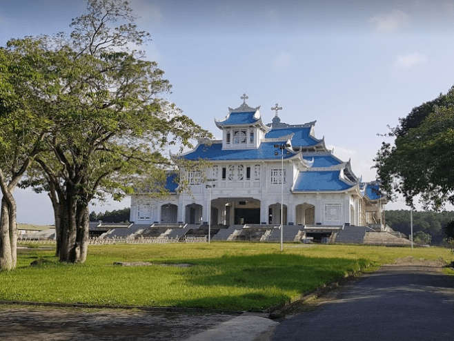 Explore La Vang Church in Quang Tri Province