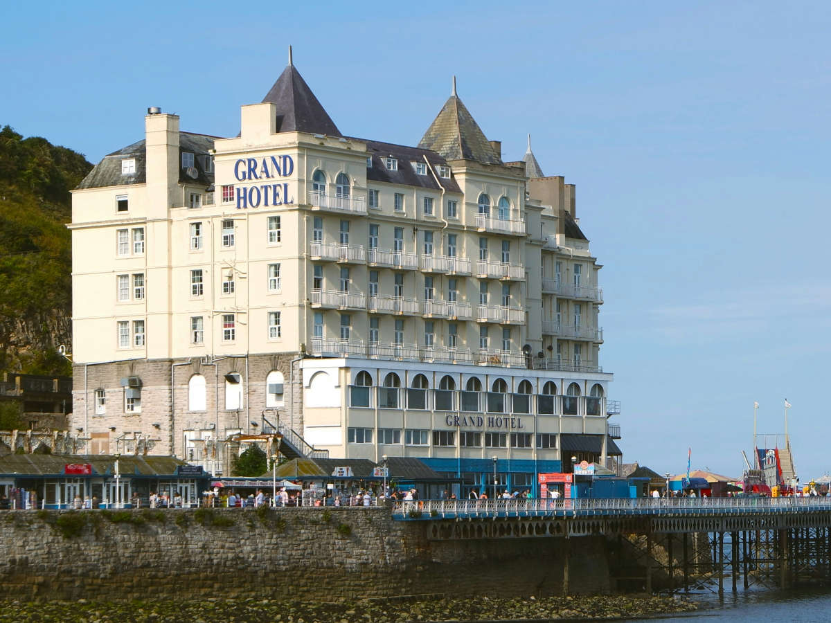 How to Score the Best Last-Minute Hotel Deals for Your Next Getaway