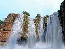Chadwick Falls is a beautiful gem in Shimla, Himachal Pradesh