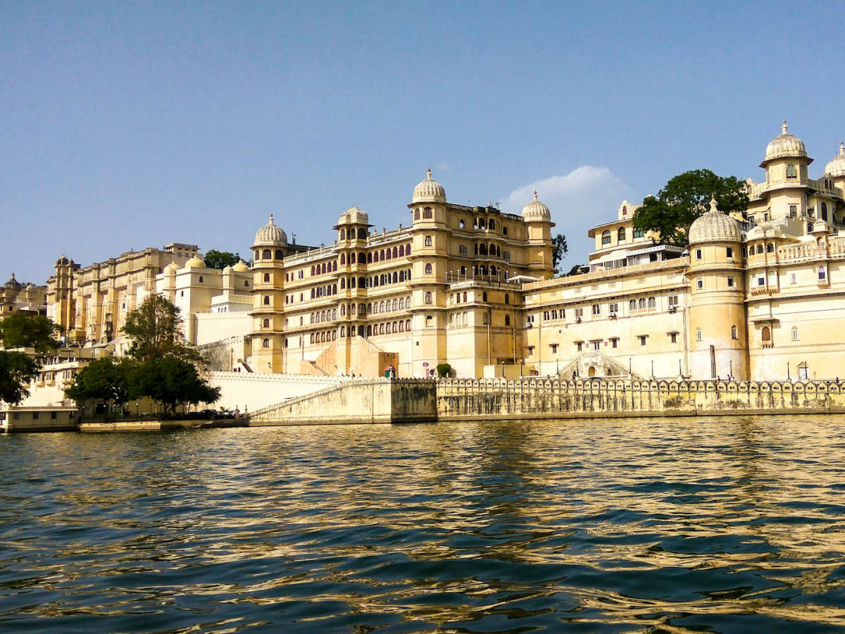 Romantic Getaways: Best Things to Do for Couples in Mumbai