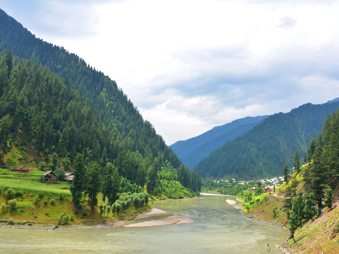Discover the Beauty of Pakistan: A Journey Through Neelum Valley and Beyond