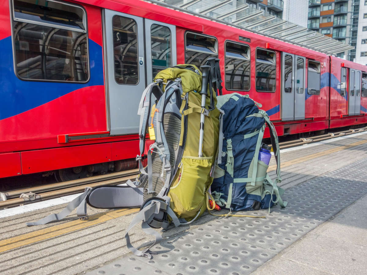 10 Important Things To Carry For A One-Day Trip
