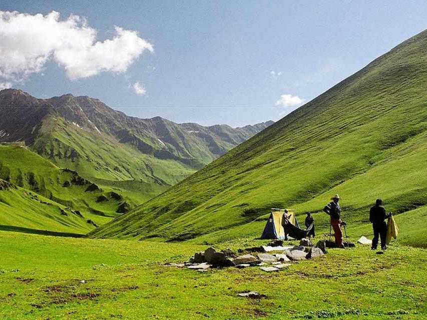 Rupin Pass Trek: Discover the Wild Beauty of the Indian Himalayas
