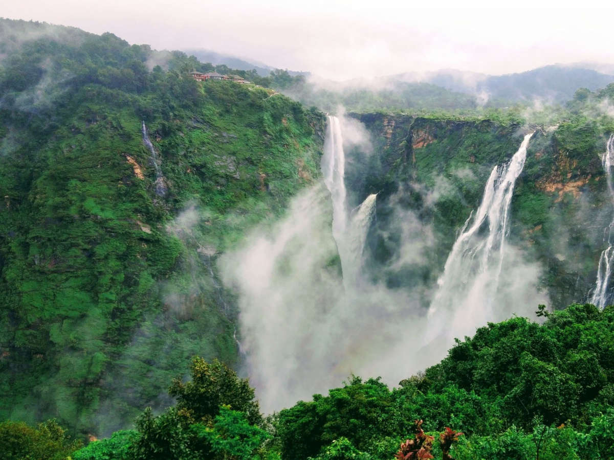 Weekend Getaways from Bangalore – 7 Scenic Escapes for a Perfect Break