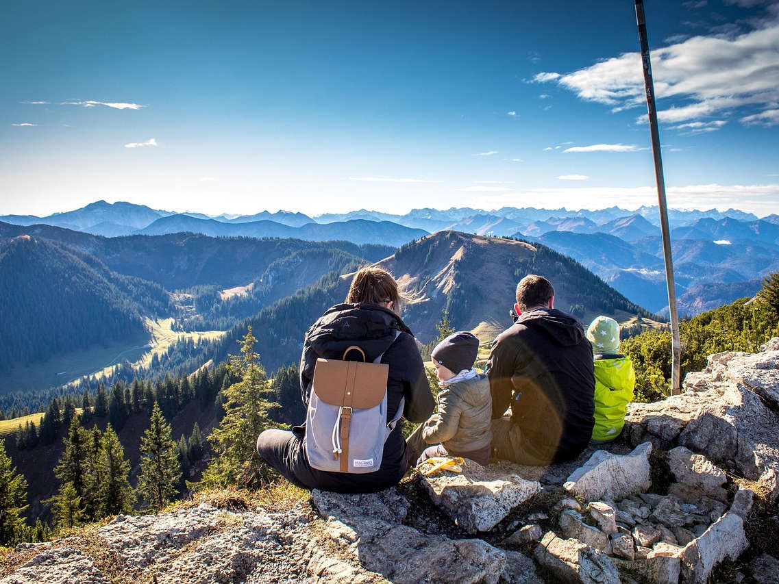 Making Travel Educational and Fun: A Family Adventure Guide