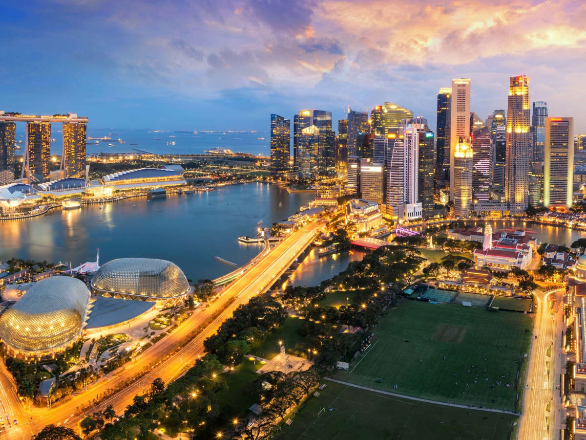 Why More Travelers Are Choosing Island Cities for Their Holidays