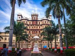 Top Places to Visit in Indore – A Blend of Heritage, Food, and Modern Vibes
