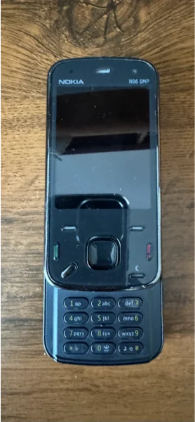Nokia N86 8MP - Front View