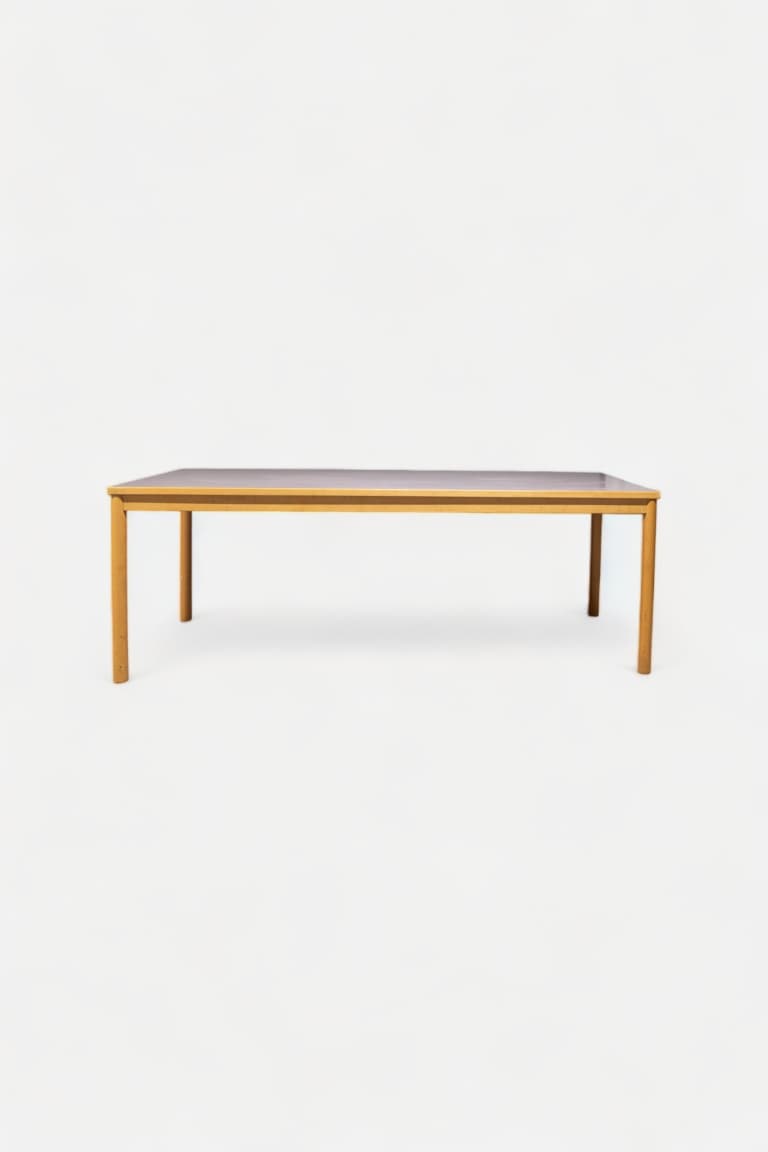 Casala 210cm Houten tafel op houten poten product image 1
