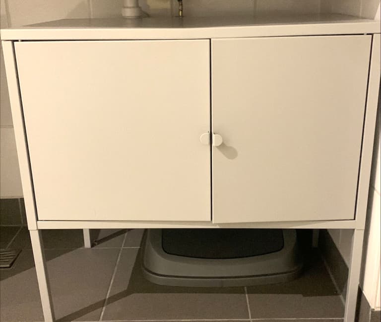 IKEA Meuble bas gris clair product image 1