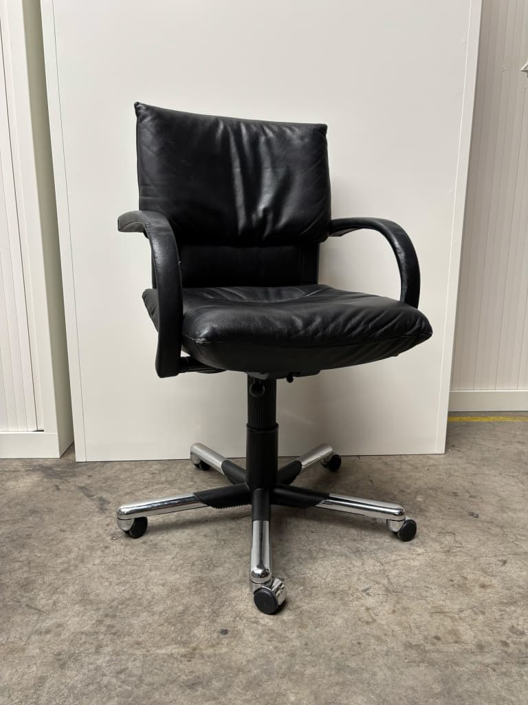 Vitra zwart lederen bureaustoel met verstelbare functies product image 1