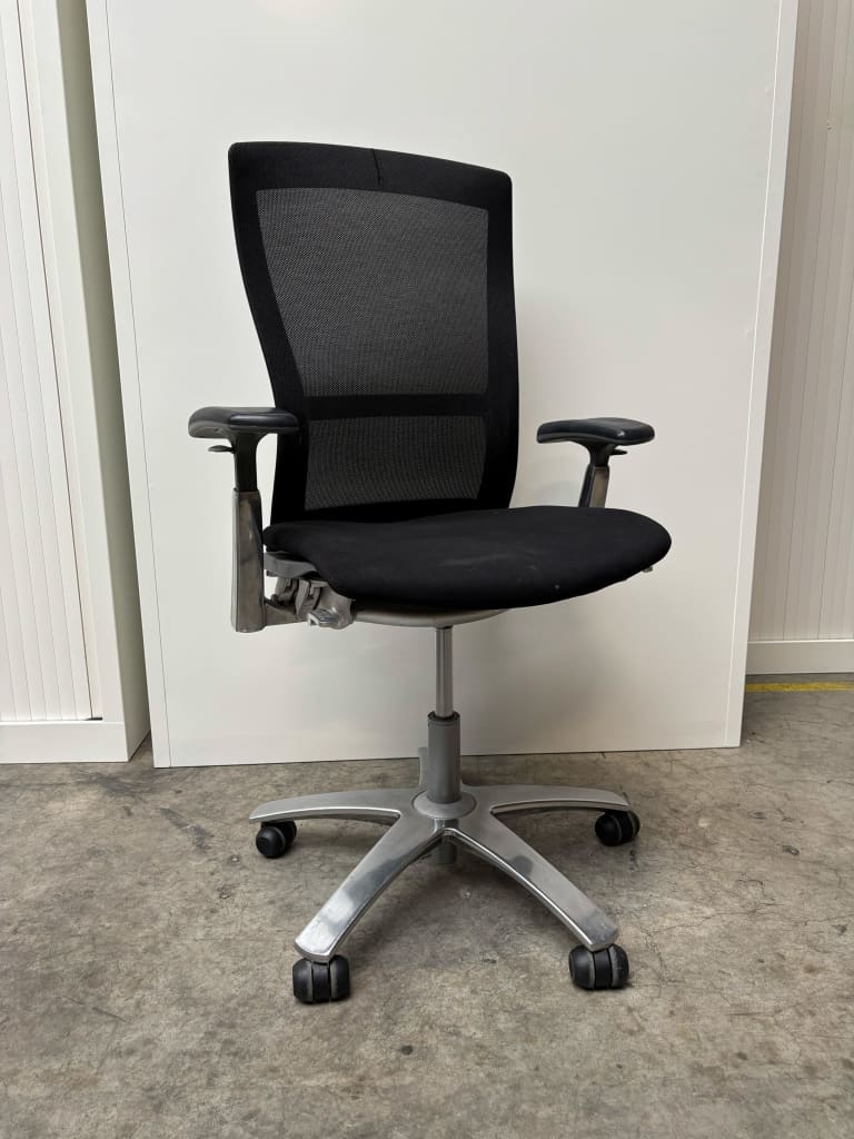 Knoll Zwarte Mesh Bureaustoel met Verstelbare Armleuningen product image 1