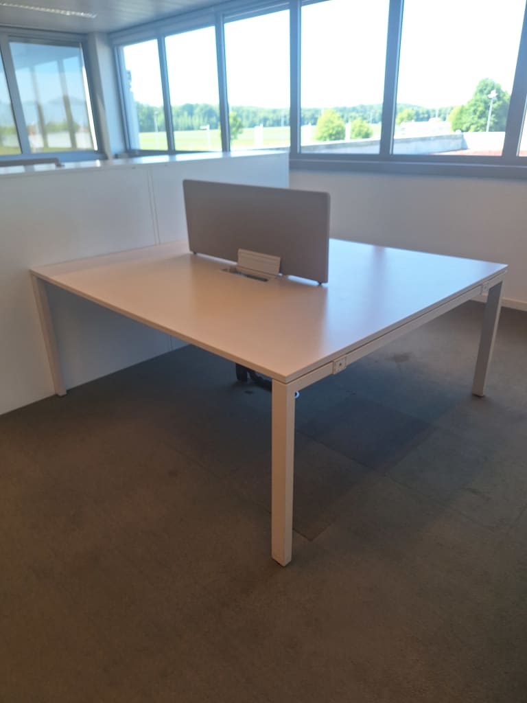 Vitra WorKit 180-160cm blanc bureau pour 2 personnes product image 1