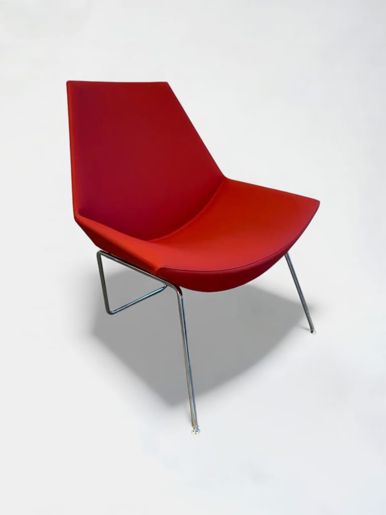 Chaise Kastel en polypropylène rouge avec pieds chromés Accent moderne product image 1