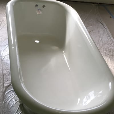 Blue Collar Tub and Tile Refinishing  gallery image.