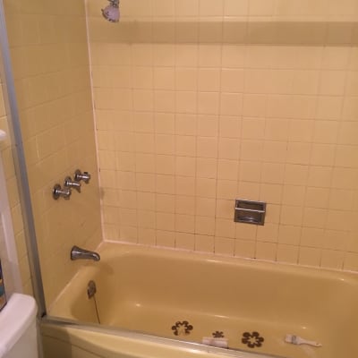 Blue Collar Tub and Tile Refinishing  gallery image.