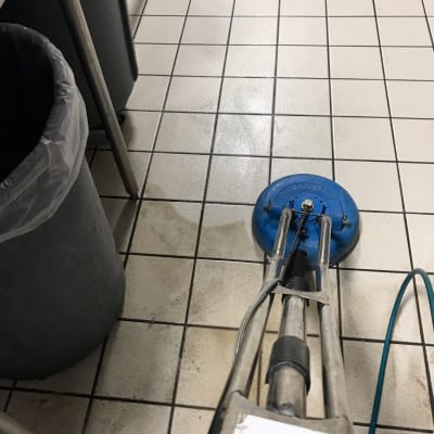 Leon’s Carpet Cleaning gallery image.