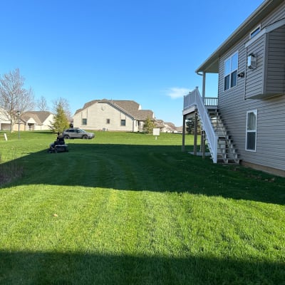 Superior Lawns  gallery image.