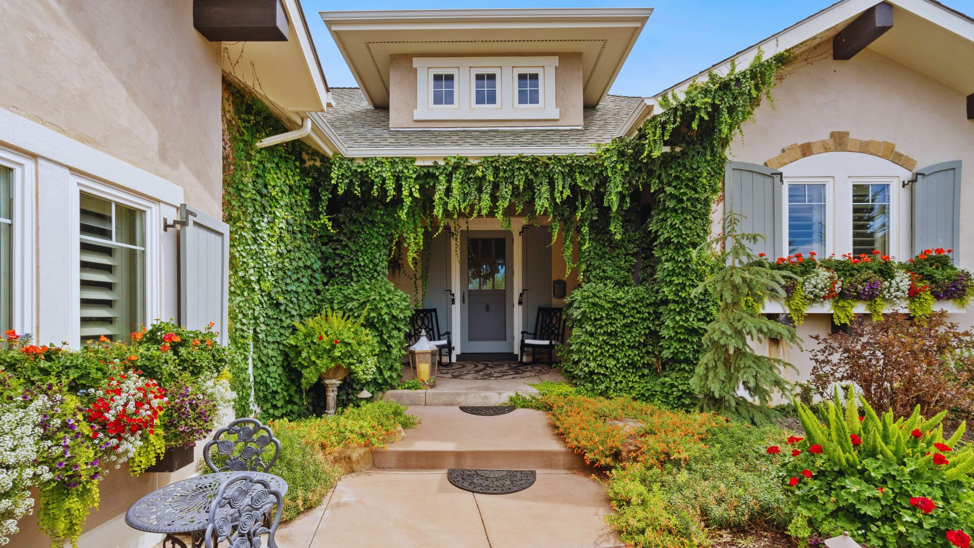 How much to offer on a house
