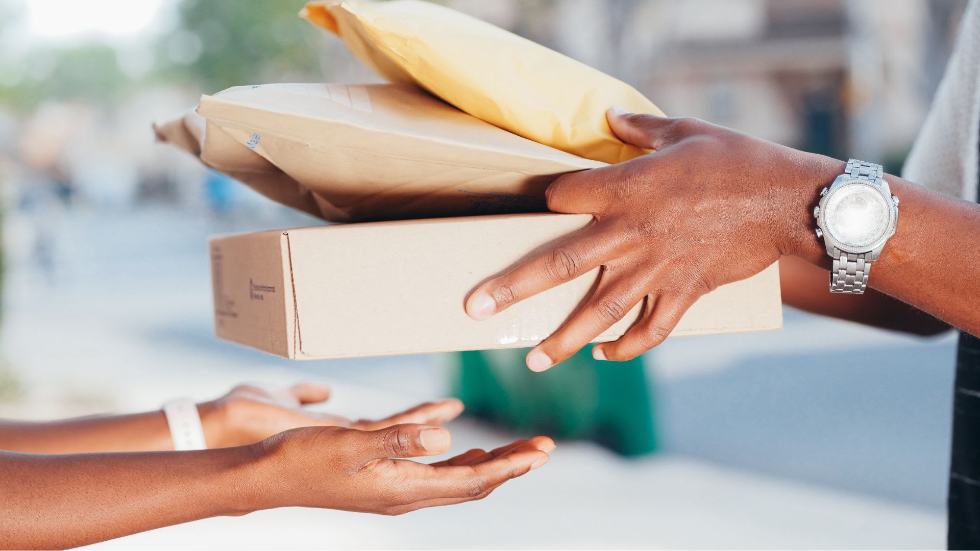 package delivery address change