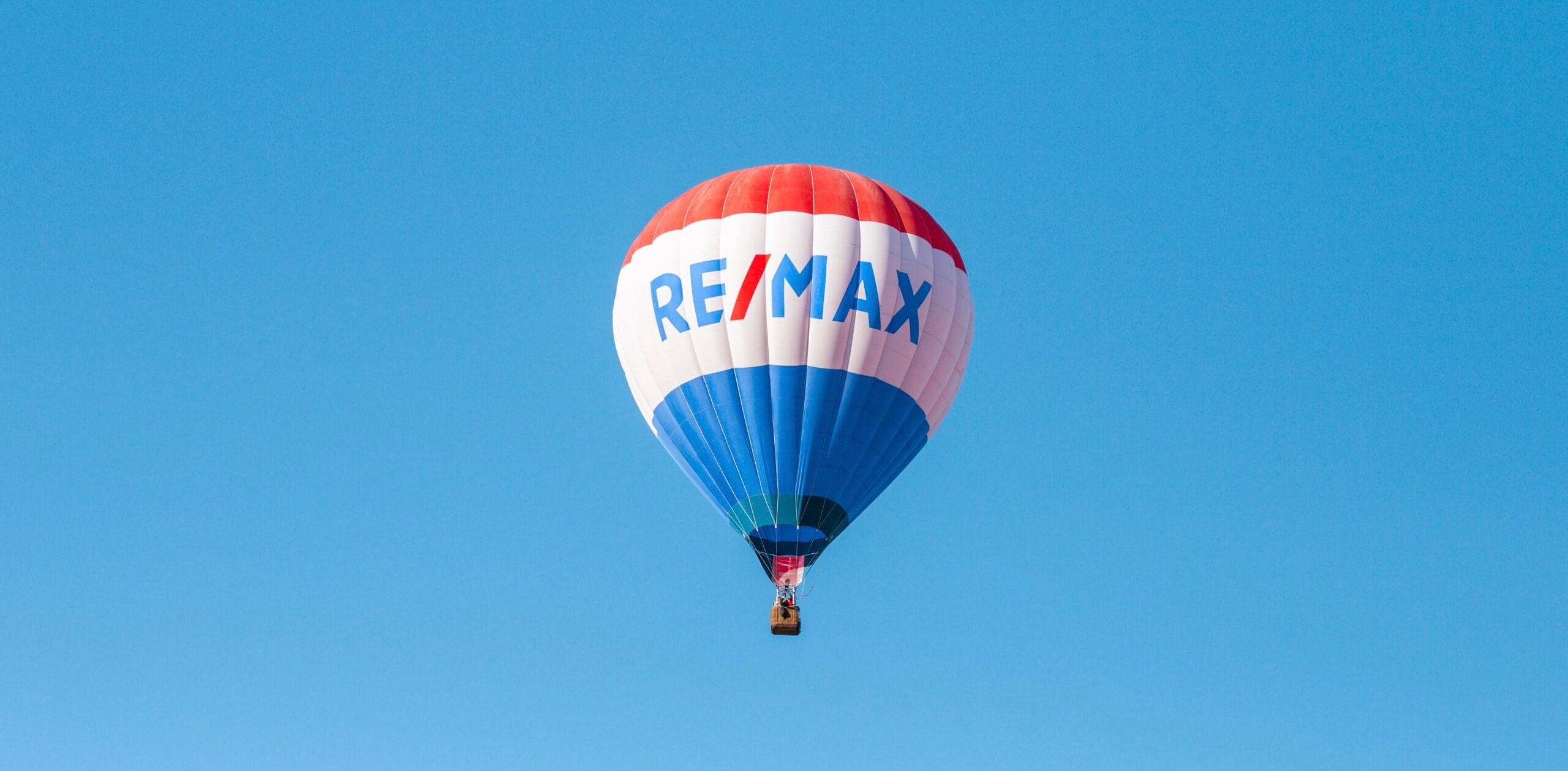 RE/MAX hot air balloon