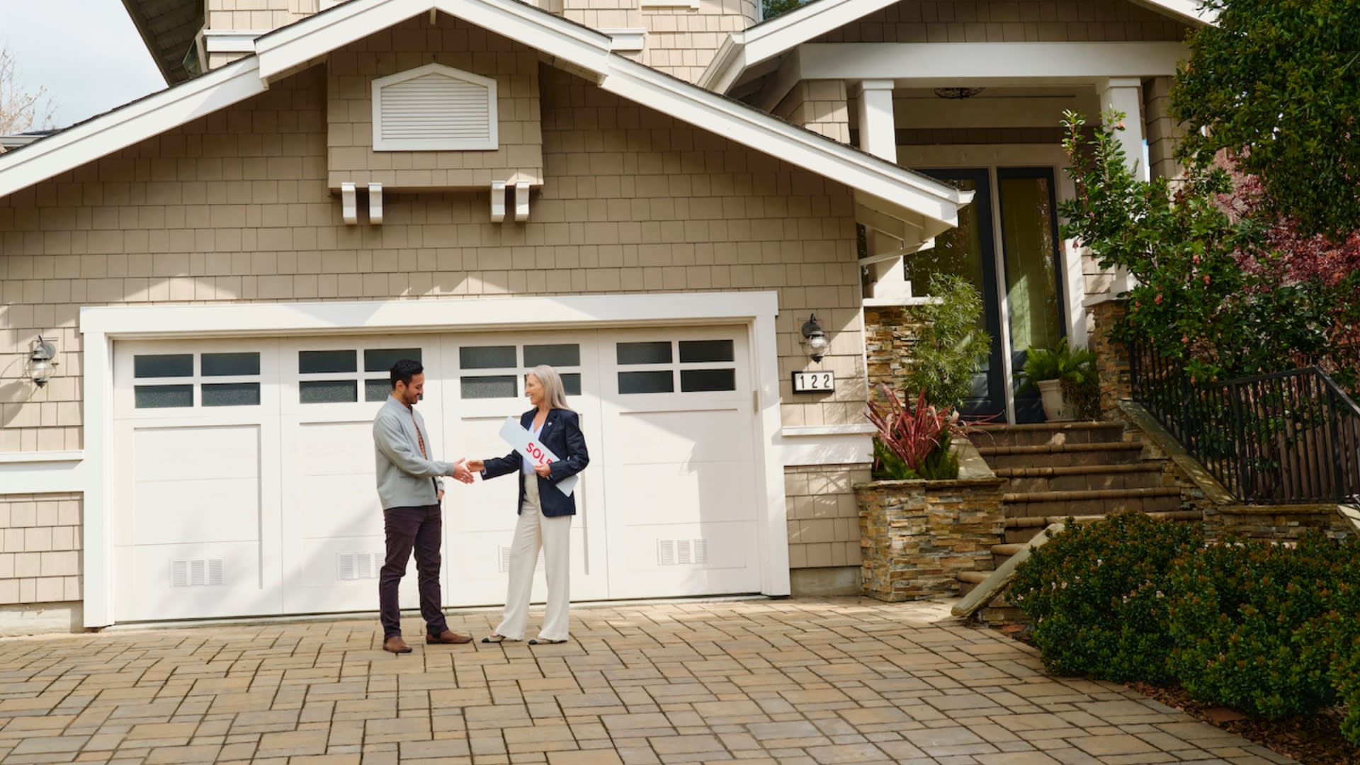 How Much Tax do I Pay When Selling My Home in Canada?