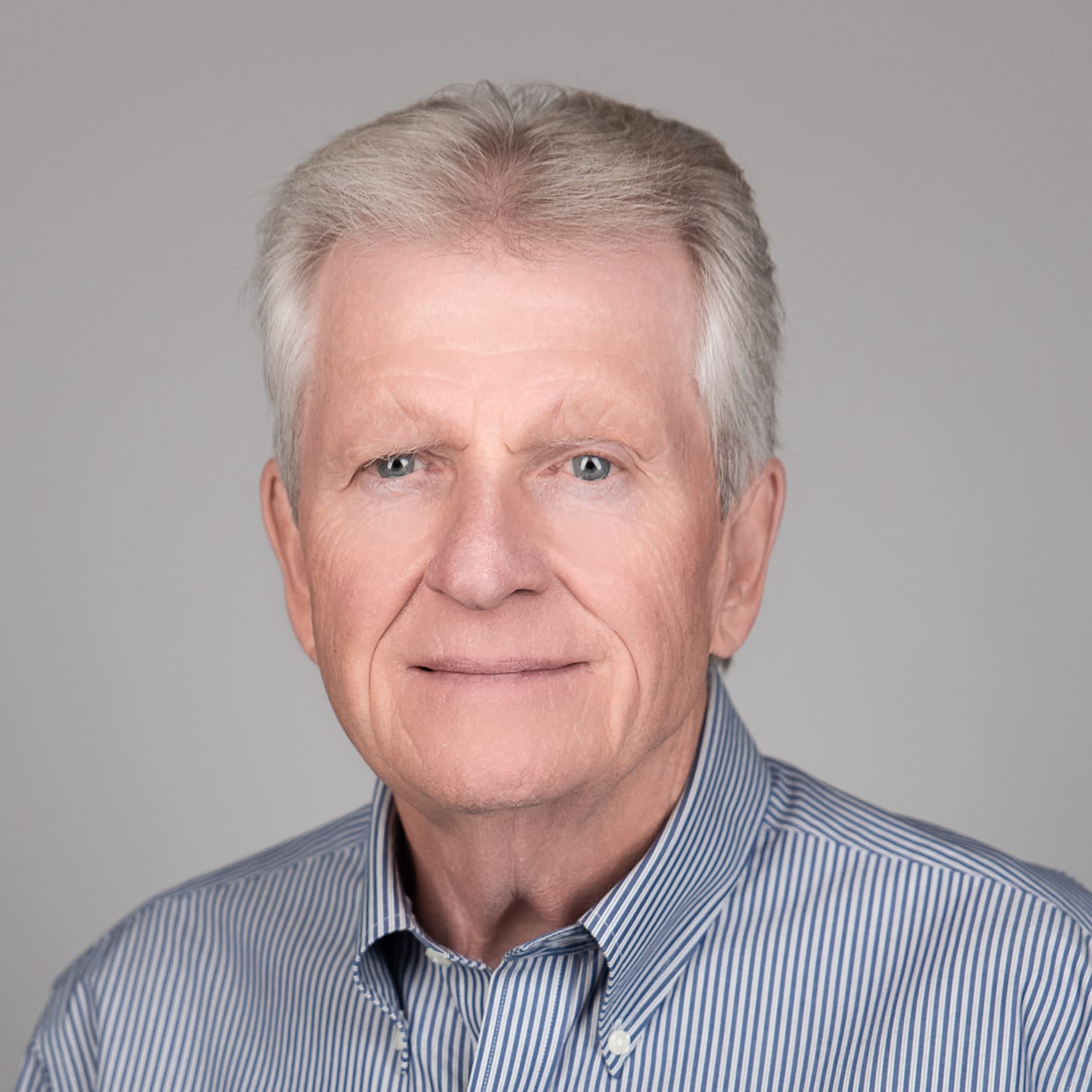 MainPhoto_cropped Dale Russell