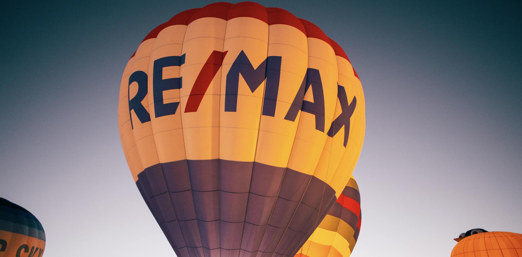 RE/MAX balloon at nighttime. Photo by Missy Miller