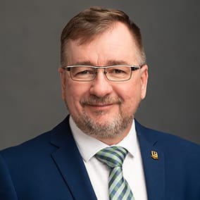 Canadian-Real-Estate-Association-Michael-Barrett Canadian-Real-Estate-Association-Michael-Barrett