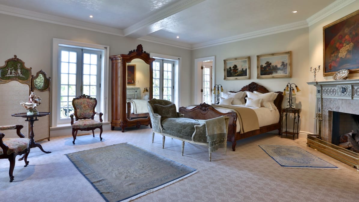 Toronto-houses-for-sale-Bridlepath 2_5