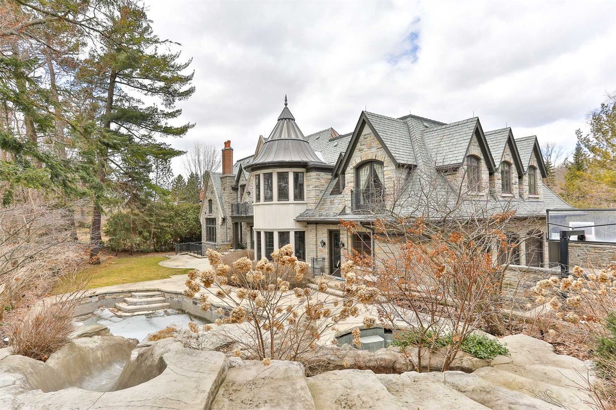 Toronto-houses-for-sale-Knightswood_1