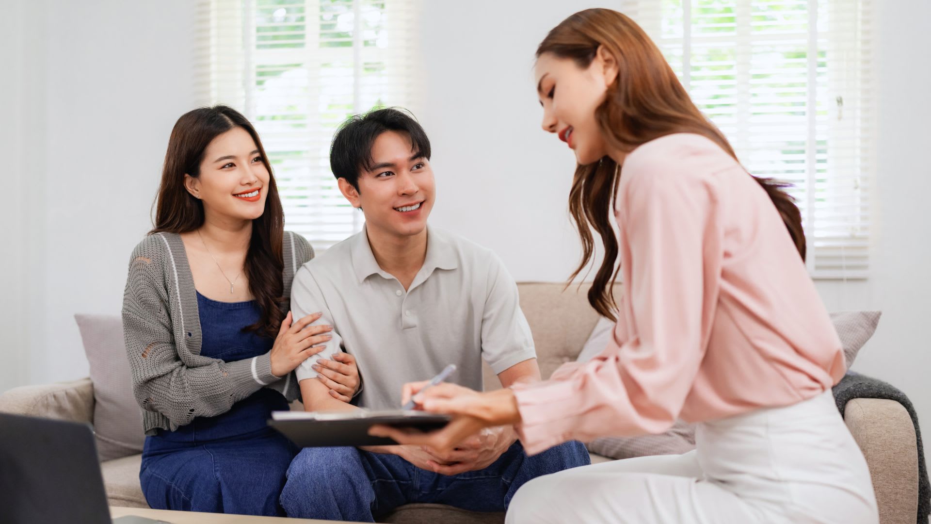 How to Make an Offer on a House