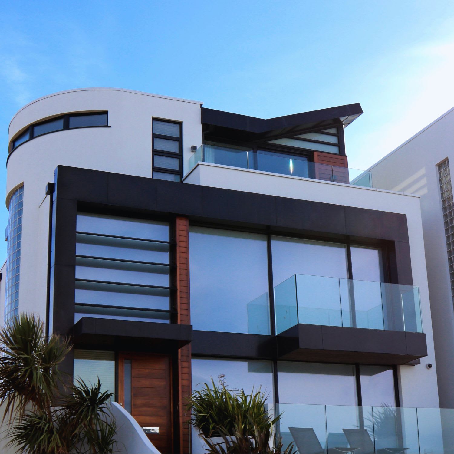 How much home can I afford when buying a house?