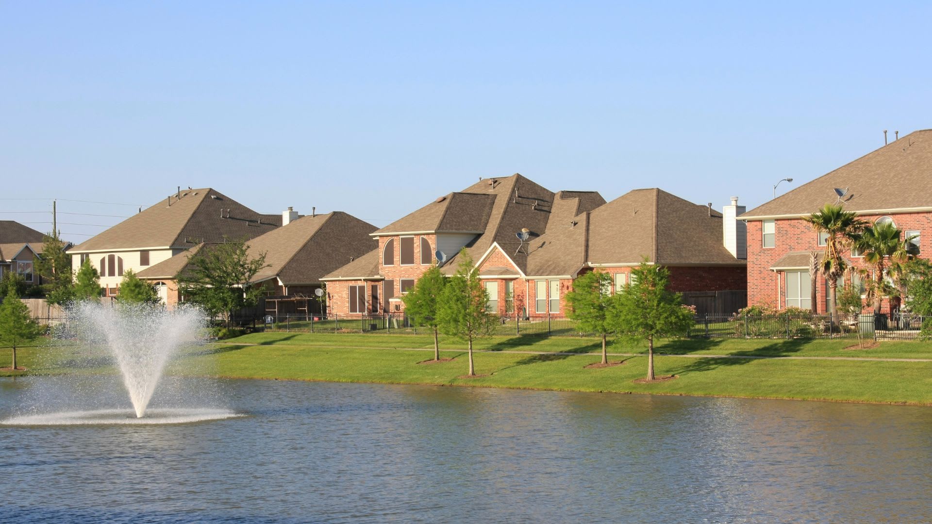Privacy, Views, and Value: Why Golf Course Homes Attract Buyers