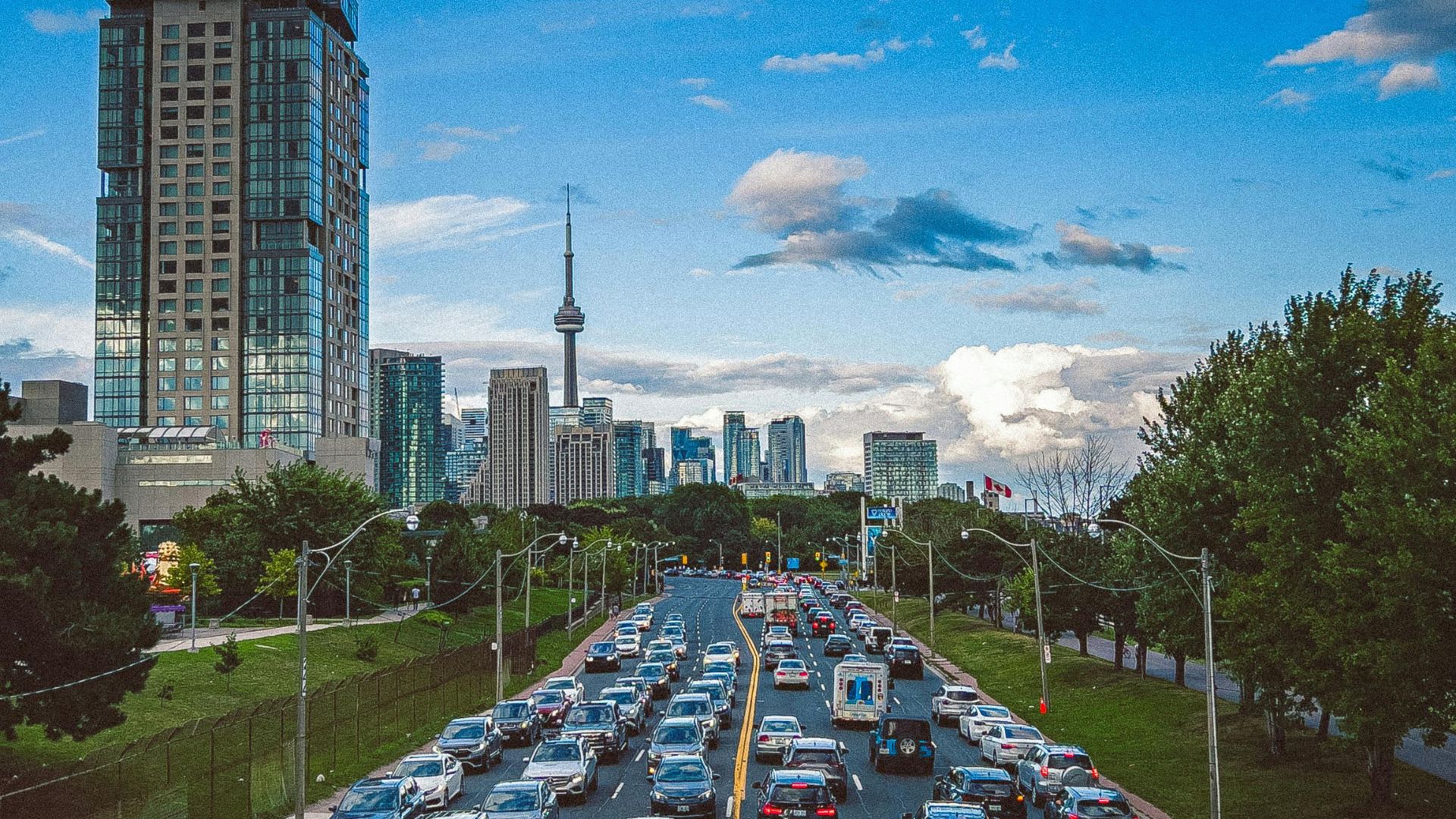 The Trade-Off Canadians Can’t Escape: Time vs. Housing Cost
