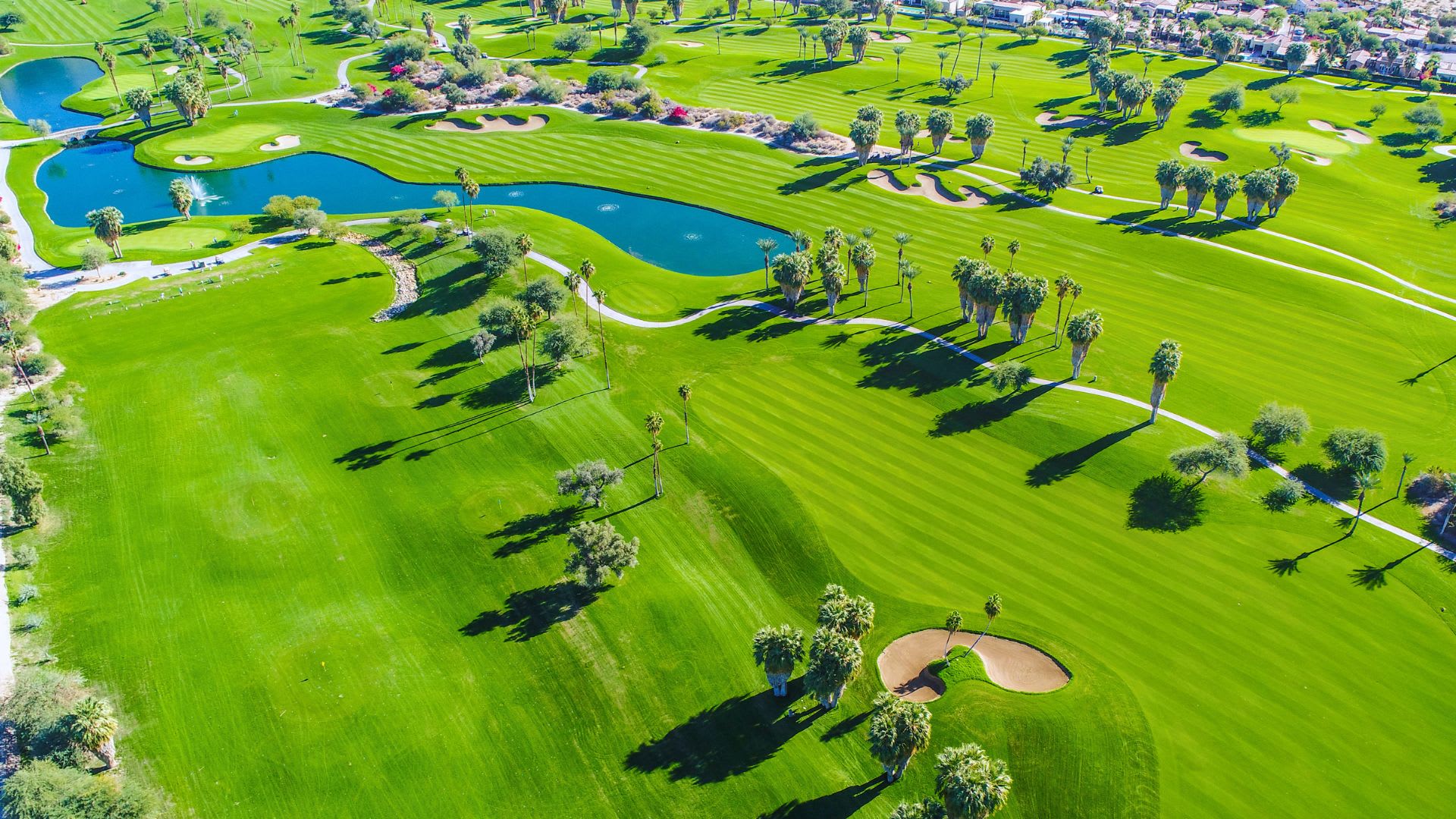 What It’s Like Living in a Golf Course Community Year-Round