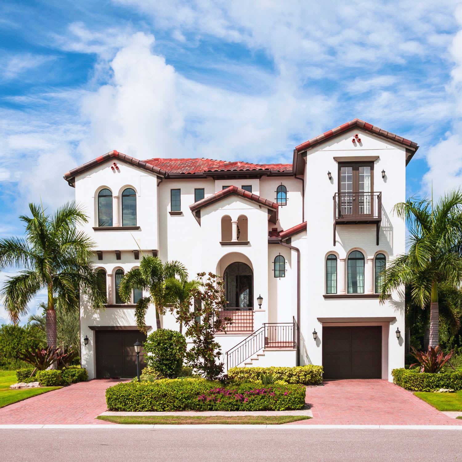 U.S. Pilar Pages How much home can I afford when buying a house?