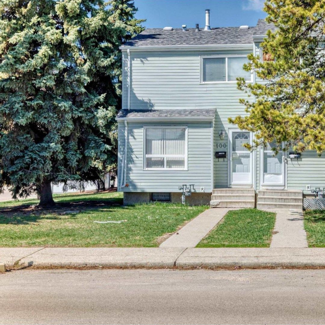 100 Dickinsfield Court NW Edmonton, Alberta