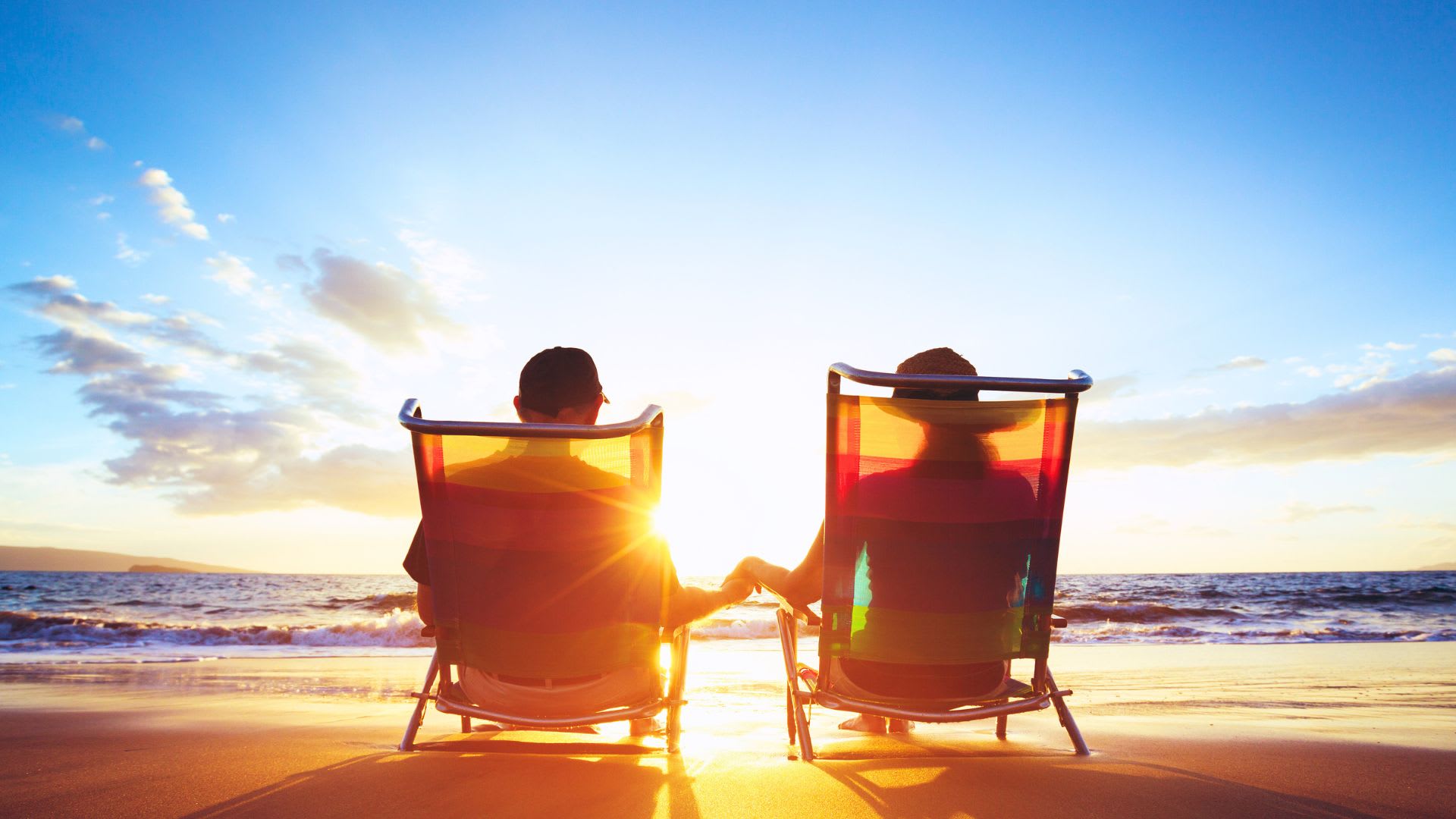 Should You Downsize Before or After You Retire