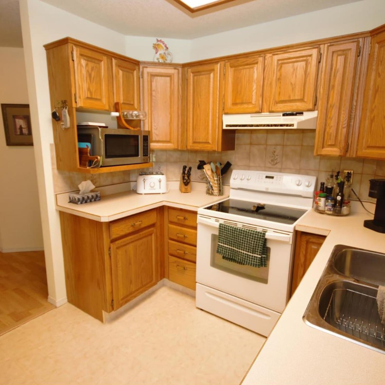 320 BRANDON Avenue Unit# 202-1