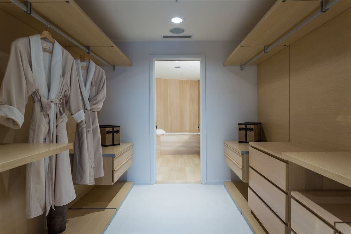 r2348999_14