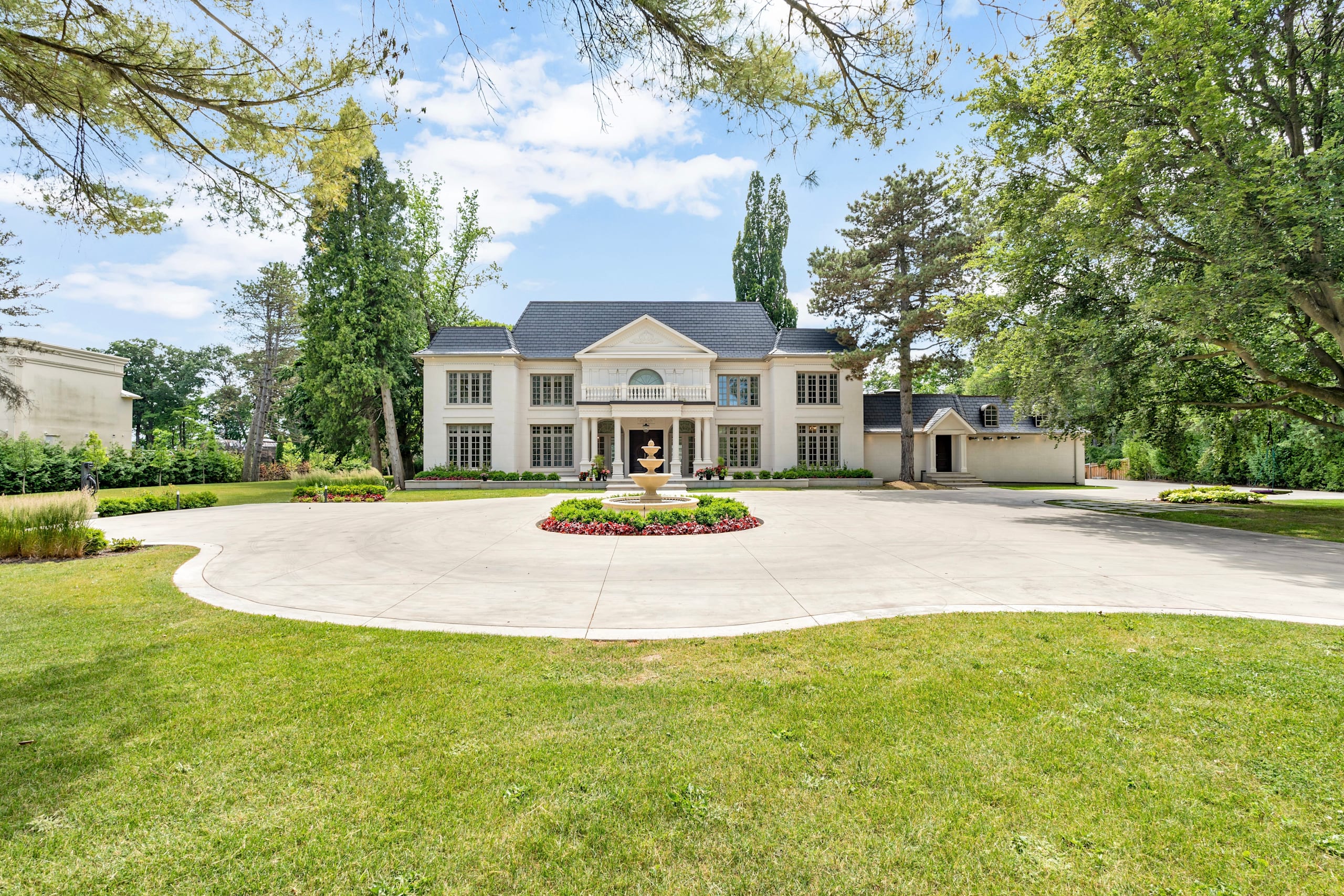 Luxury home for sale 38 Park Lane Circle, Toronto (Bridle Path-Sunnybrook-York Mills), ON