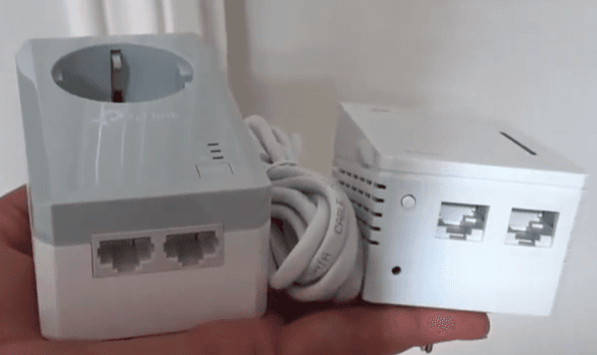 Huecos ethernet y botones de TP LINK 4226